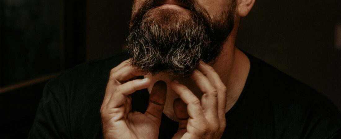 Como Crescer a Barba Mais Rápido: O Guia Completo
