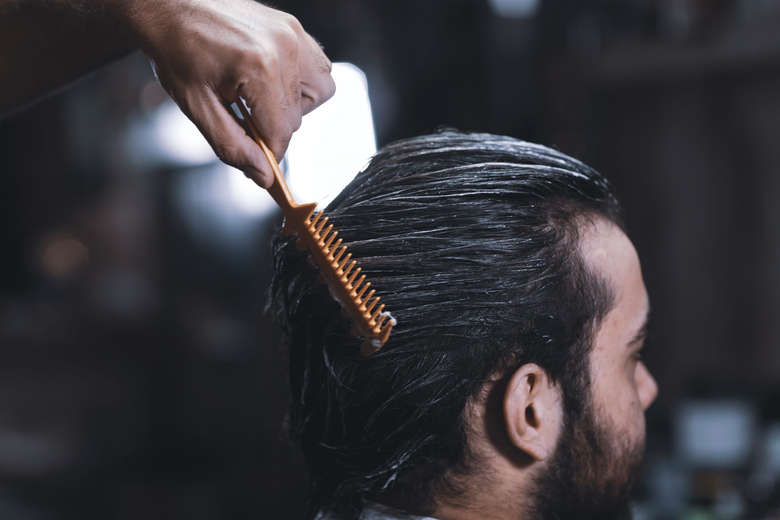 Prótese Capilar Masculina: Tudo que Você Precisa Saber