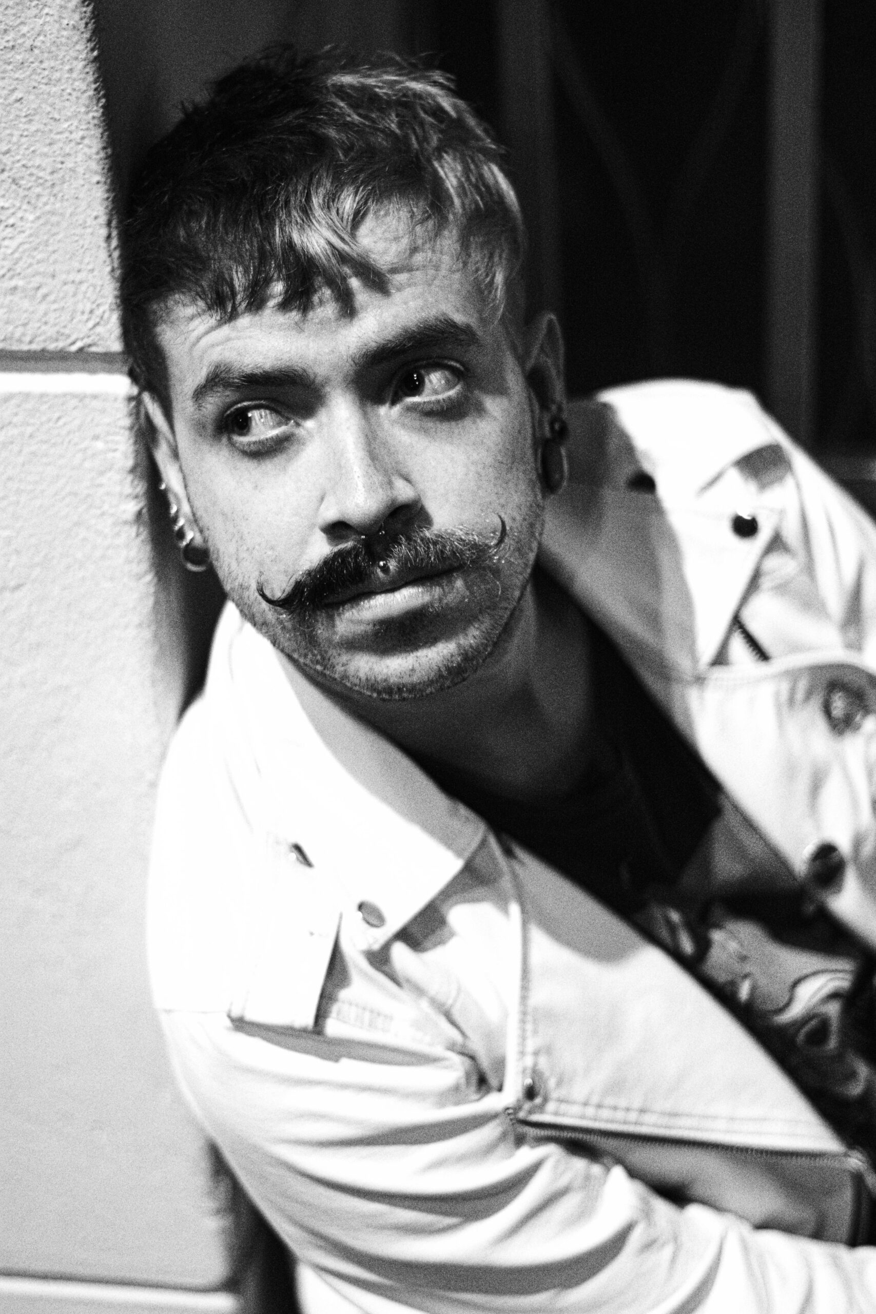 Bigode Handlebar: Como Fazer, Manter e Usar com Estilo